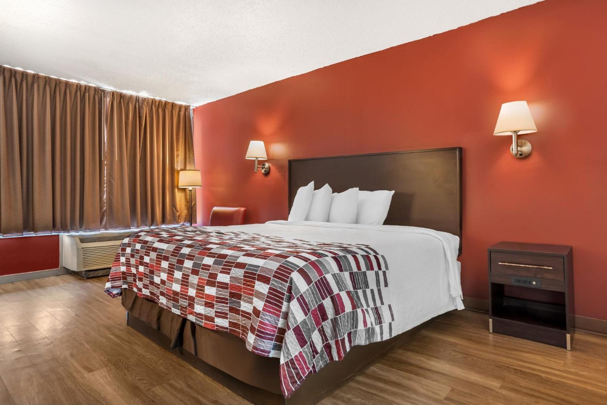 Motel Red Roof - Midtown